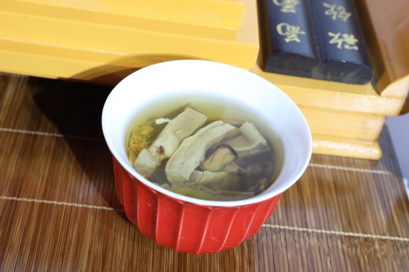 饶帮菜贺汤宴——广信淡菜猪肚汤